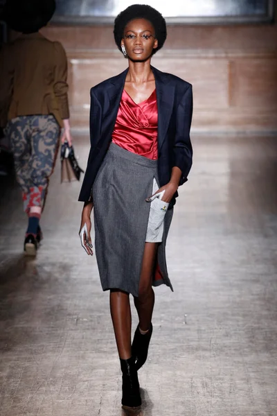 Look 8